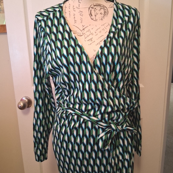 Diane von Furstenberg x Target Green Wrap Dress. XXL - Picture 4 of 9